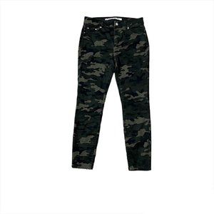 Tinseltown Dark Camo Skinny Pants Size 7